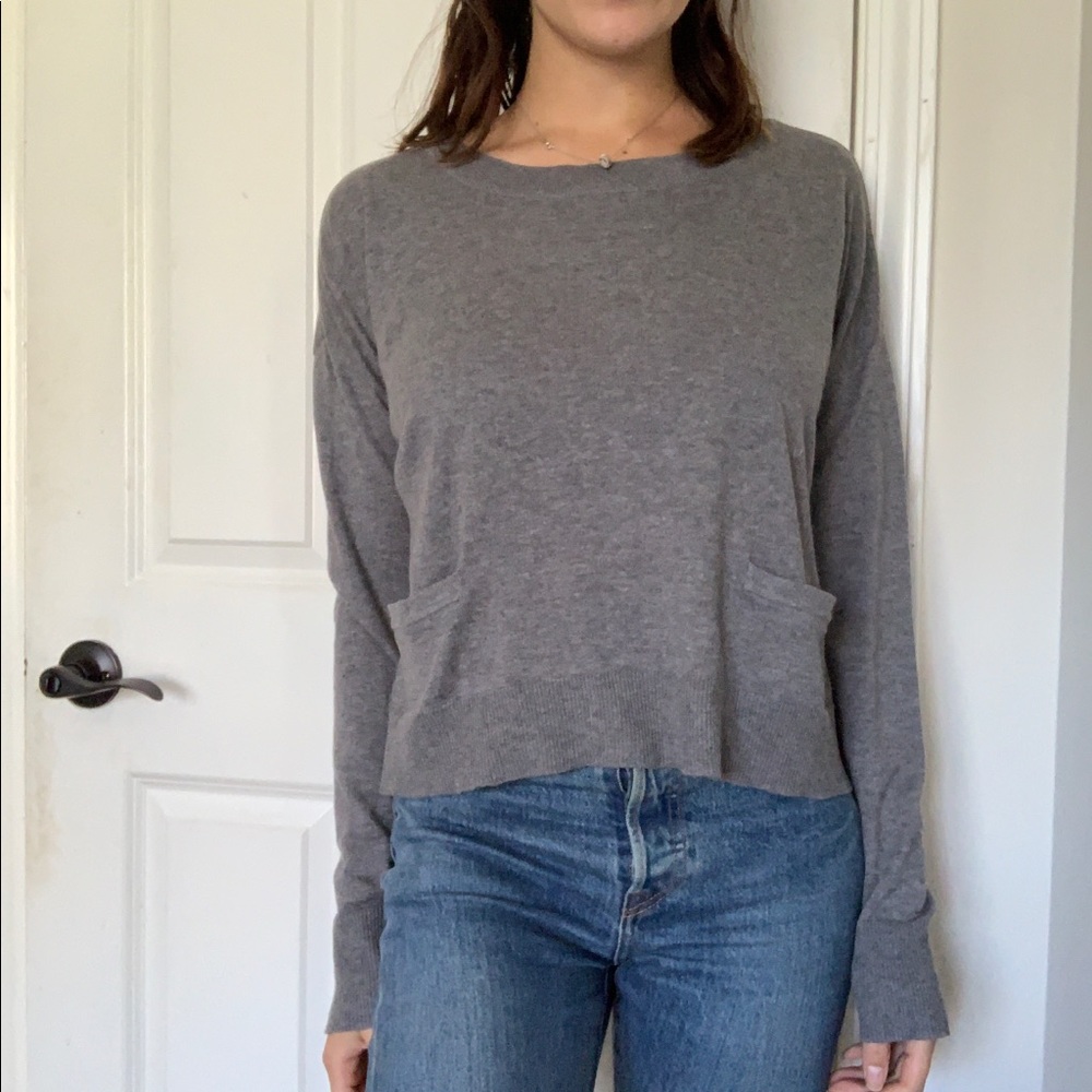 Rubbish Gray Sweater with front pockets